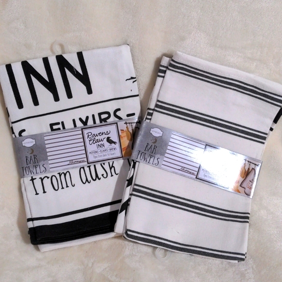 FOUR NWT Bar Kitchen Accent Oversized Towels Raven Claw Inn Fall Halloween - Picture 5 of 7